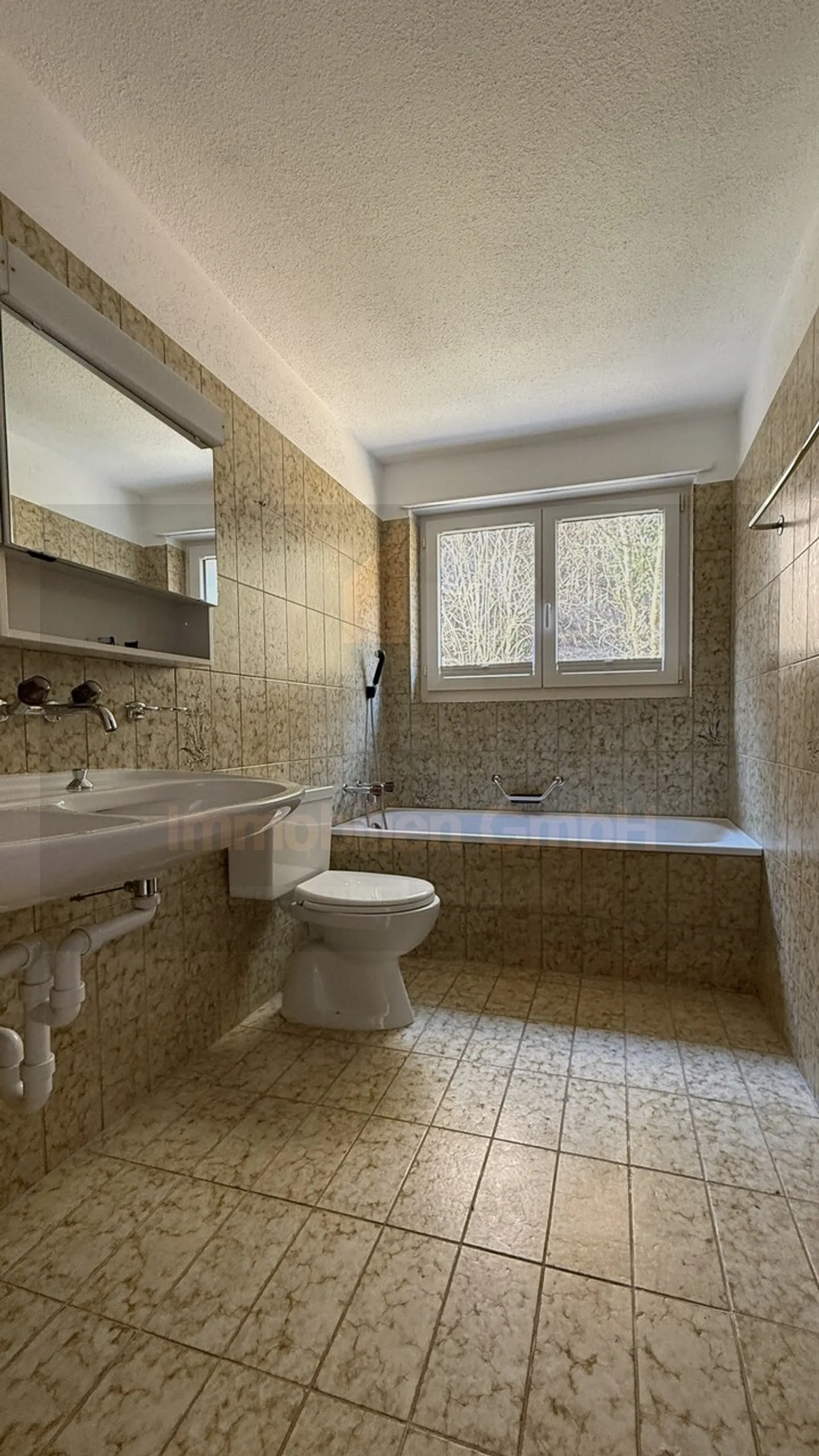 Detached single-family house with large garden - Photo 14 of 20