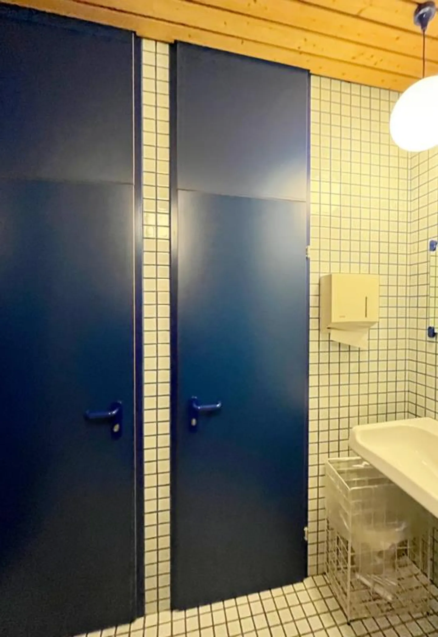 In una posizione ideale - proprio accanto alla stazione! - Foto 4 di 5