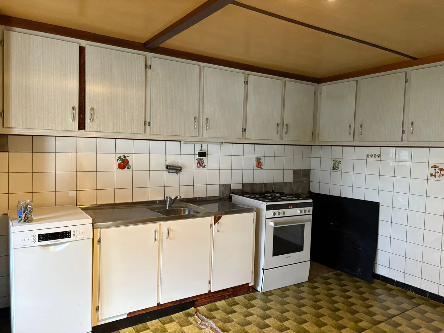 For Sale? Chalet for Renovation with Great Development Potential in Troistorrents | CHF 390,000. - Photo 8 of 9