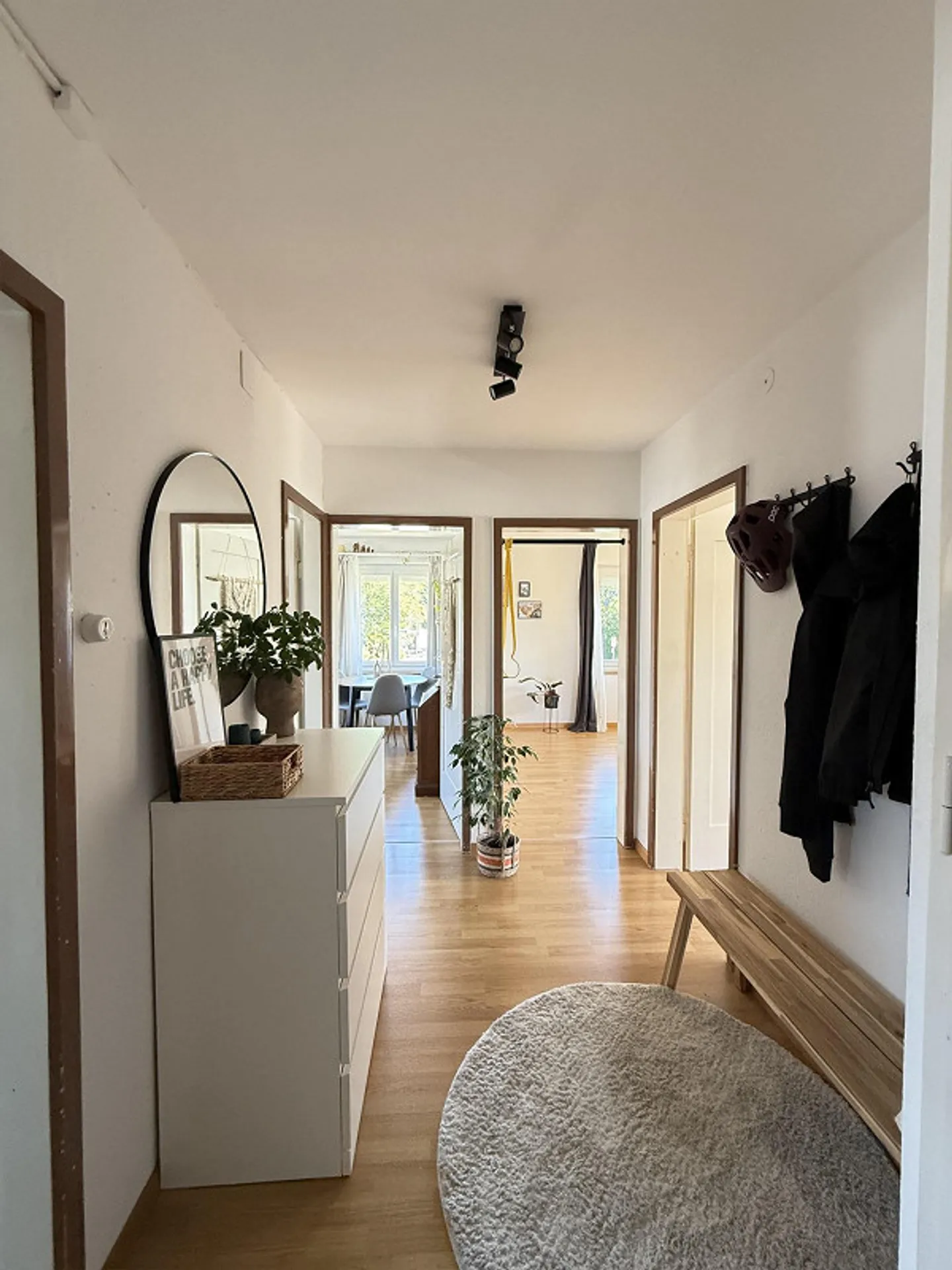 Appartement lumineux de 3 pièces - Photo 2 sur 7