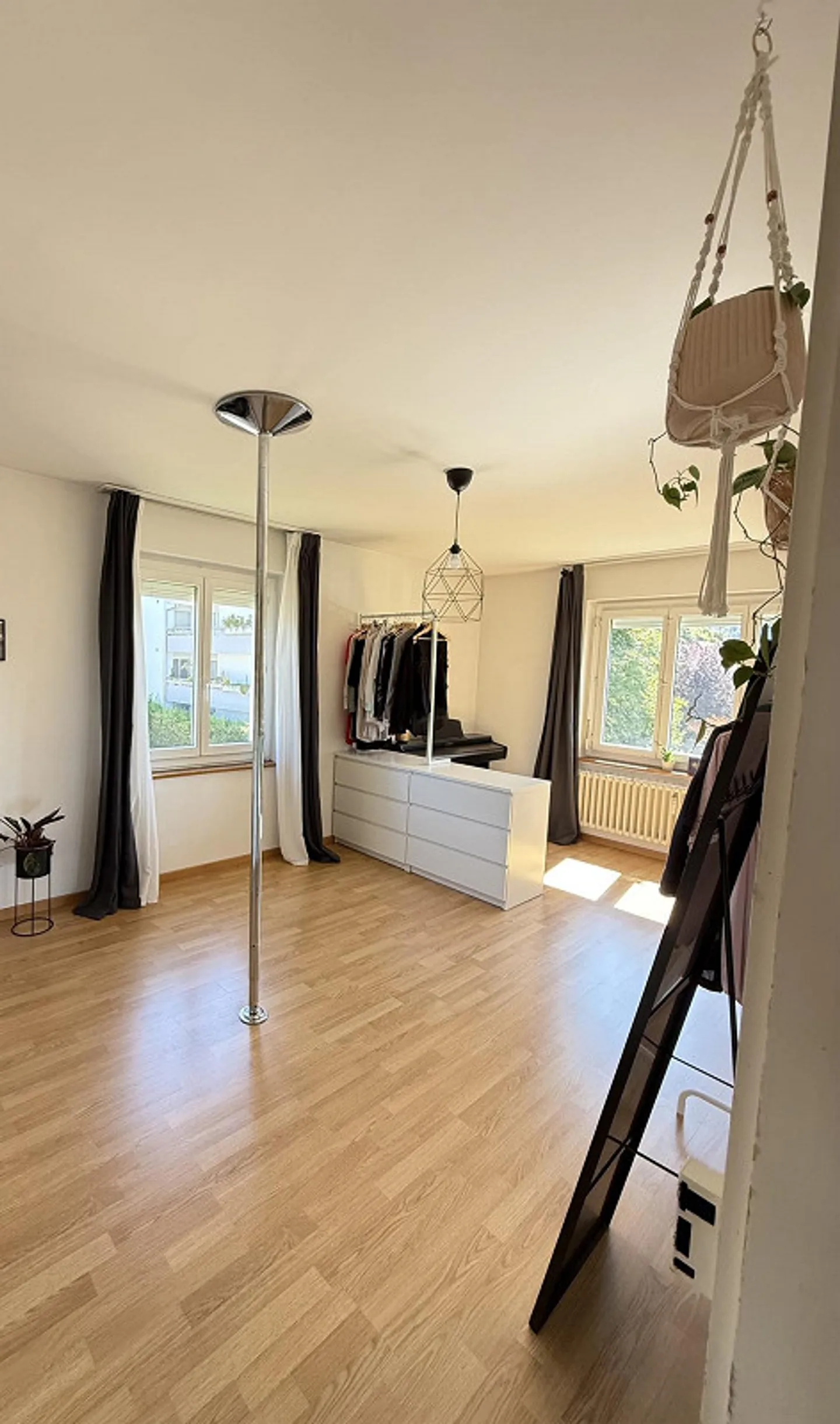 Appartement lumineux de 3 pièces - Photo 3 sur 7