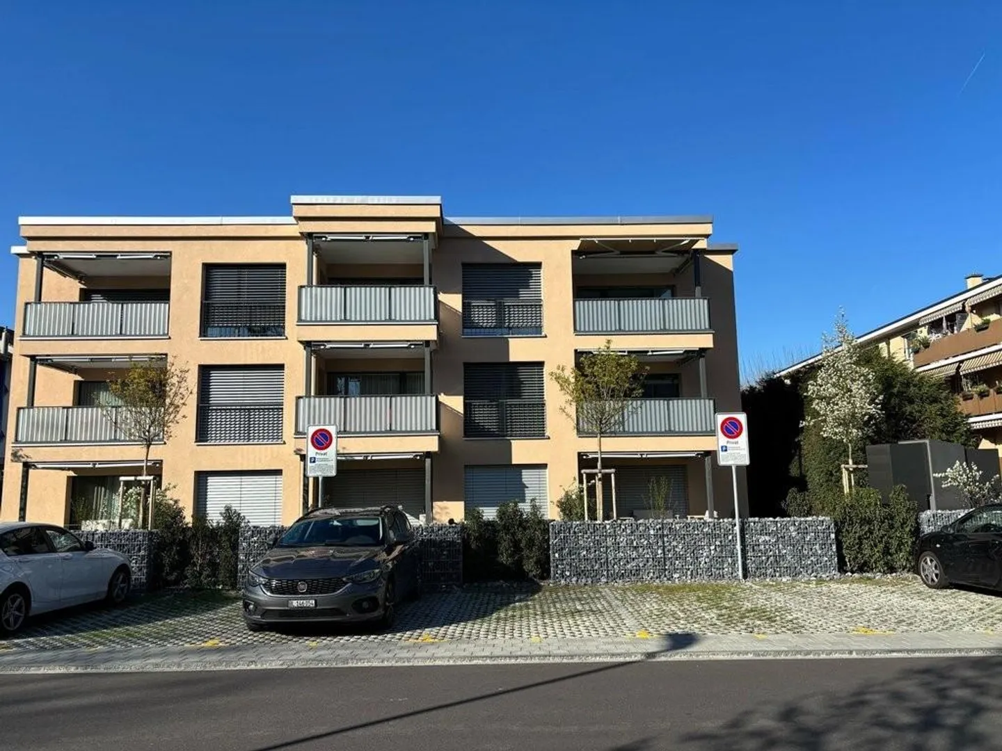 Posti auto esterni in affitto! - Foto 1 di 2