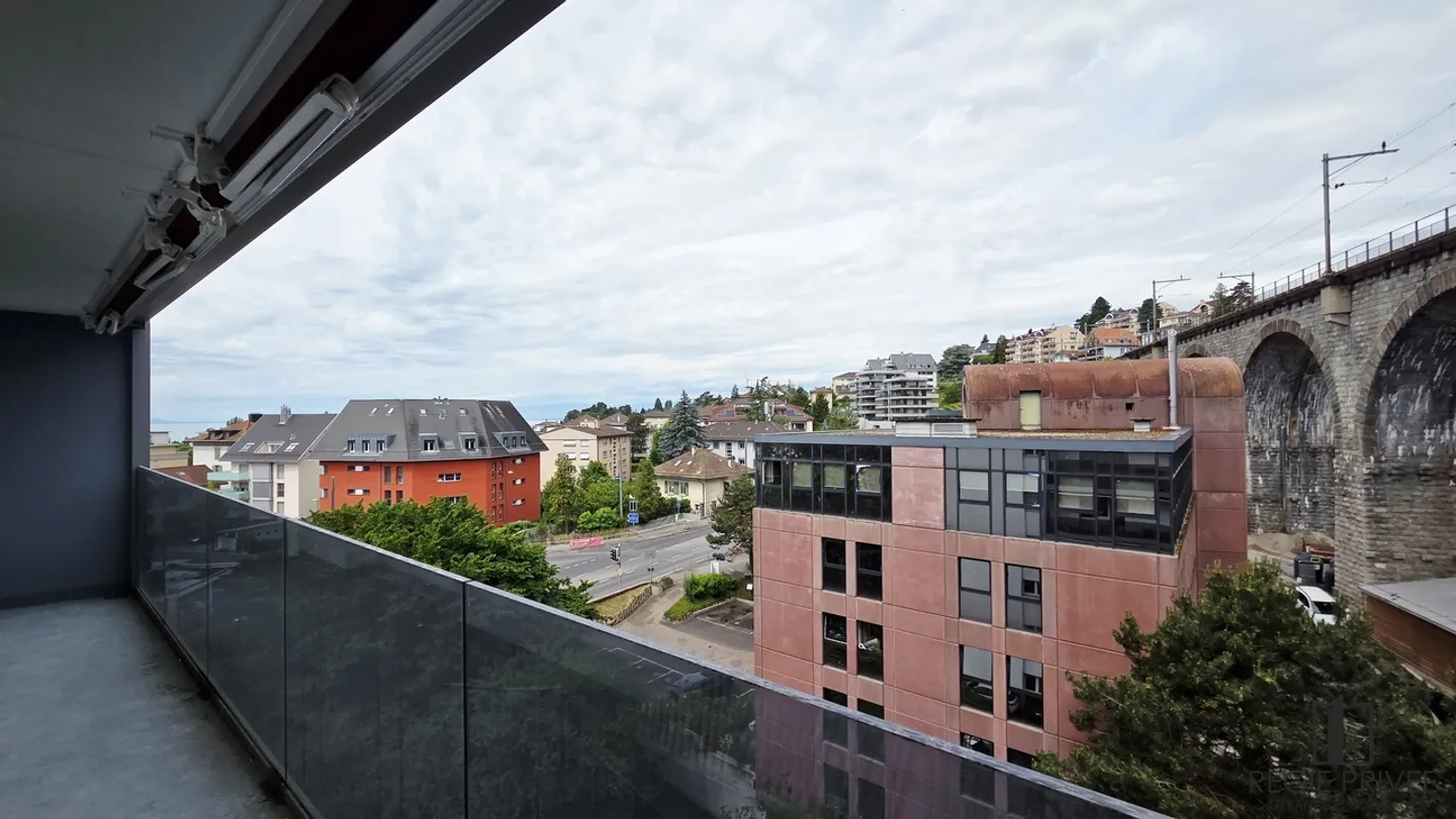 Appartement en parfait état avec vue sur le lac - Foto 2 di 5