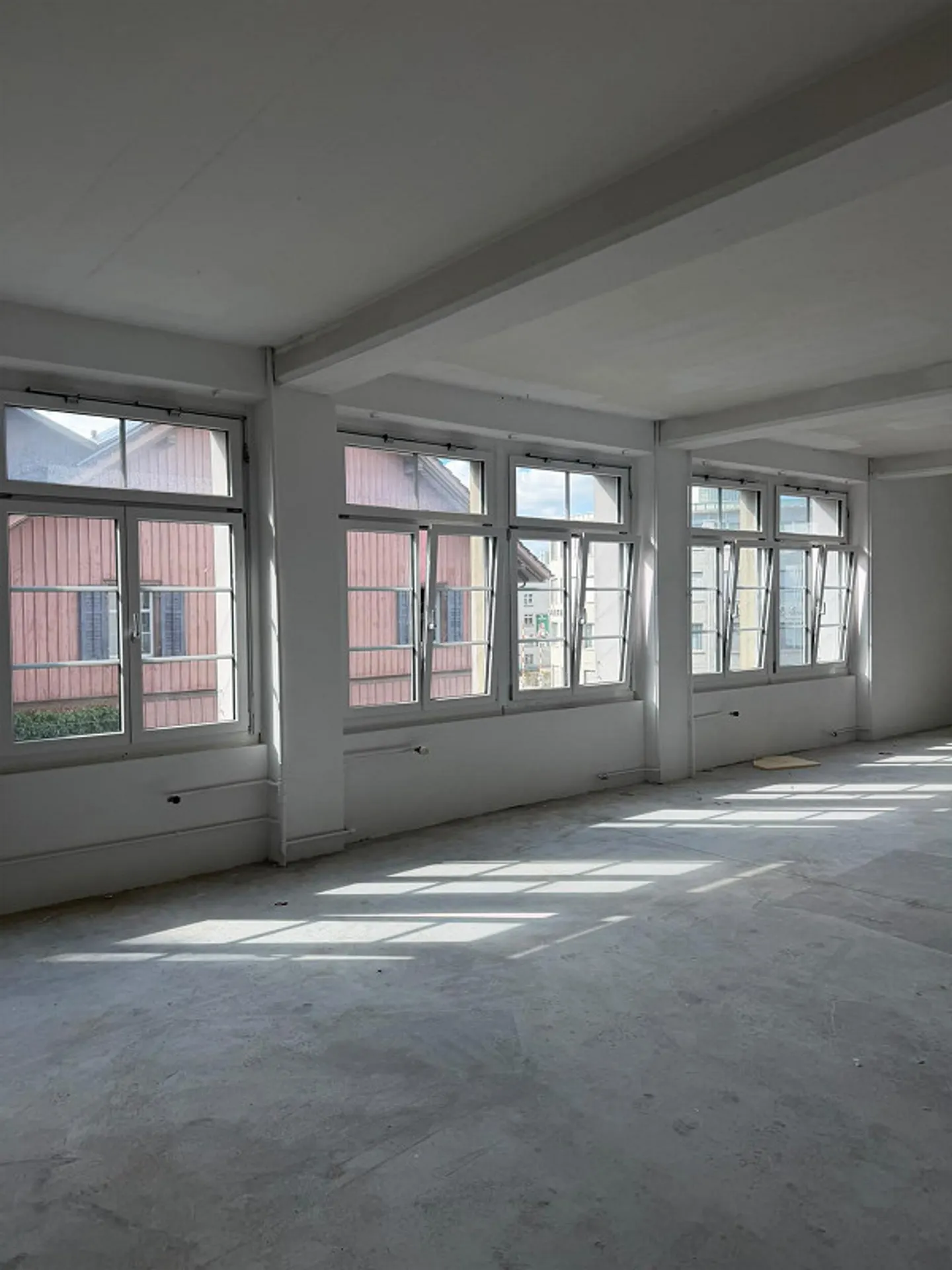*NEW BUILD* 86 m² office or commercial space in a central location - Photo 3 of 4