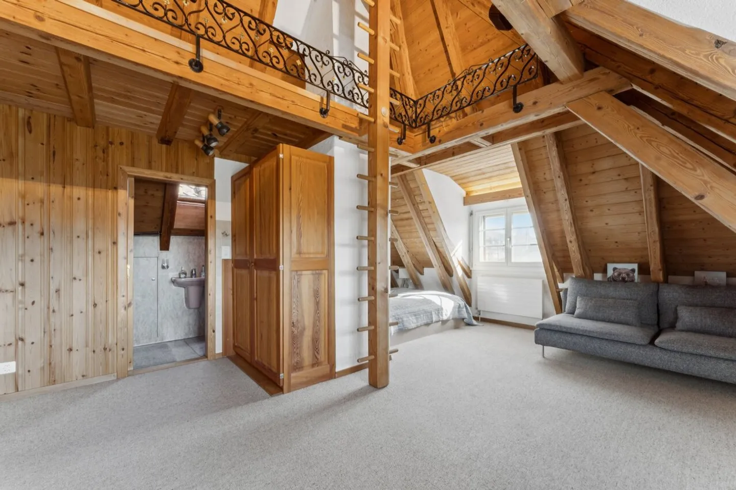 Incantevole villa di campagna con accesso a un ruscello - Foto 8 di 12