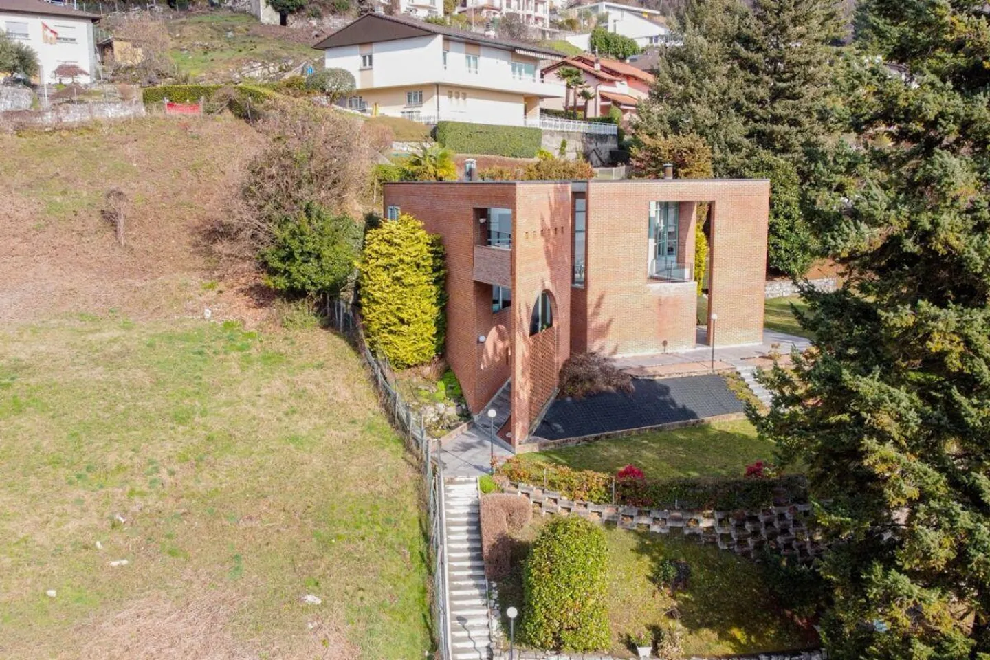 Villa con architettura iconica, vista panoramica - Foto 5 di 21