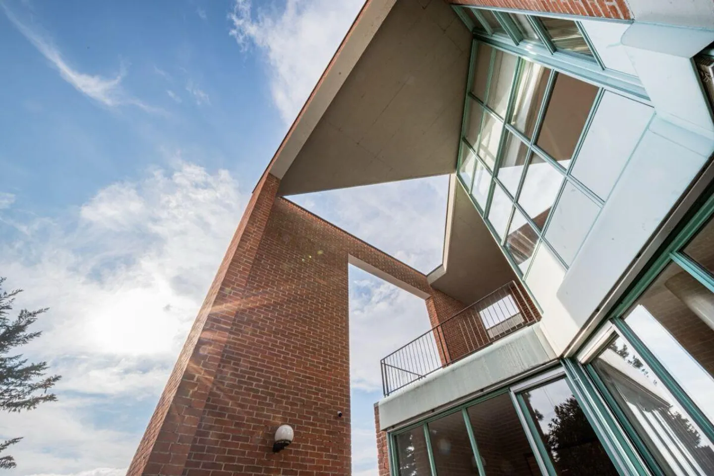 Villa con architettura iconica, vista panoramica - Foto 7 di 21
