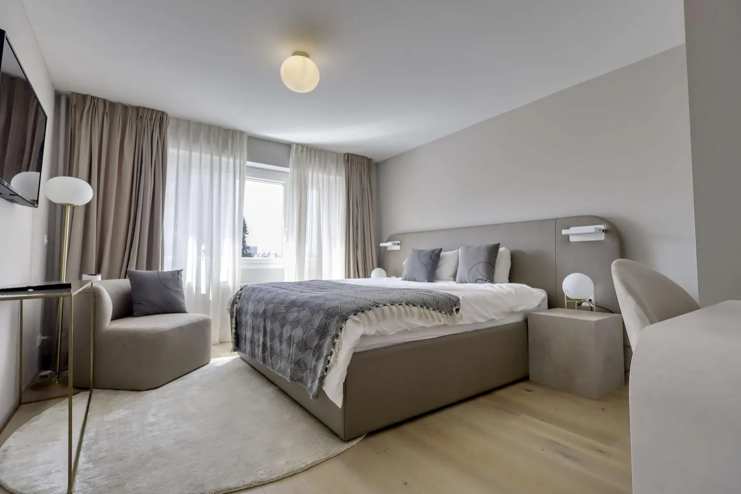 Modern co-living between the lake, the city, and your career in Baar - Photo 1 of 10