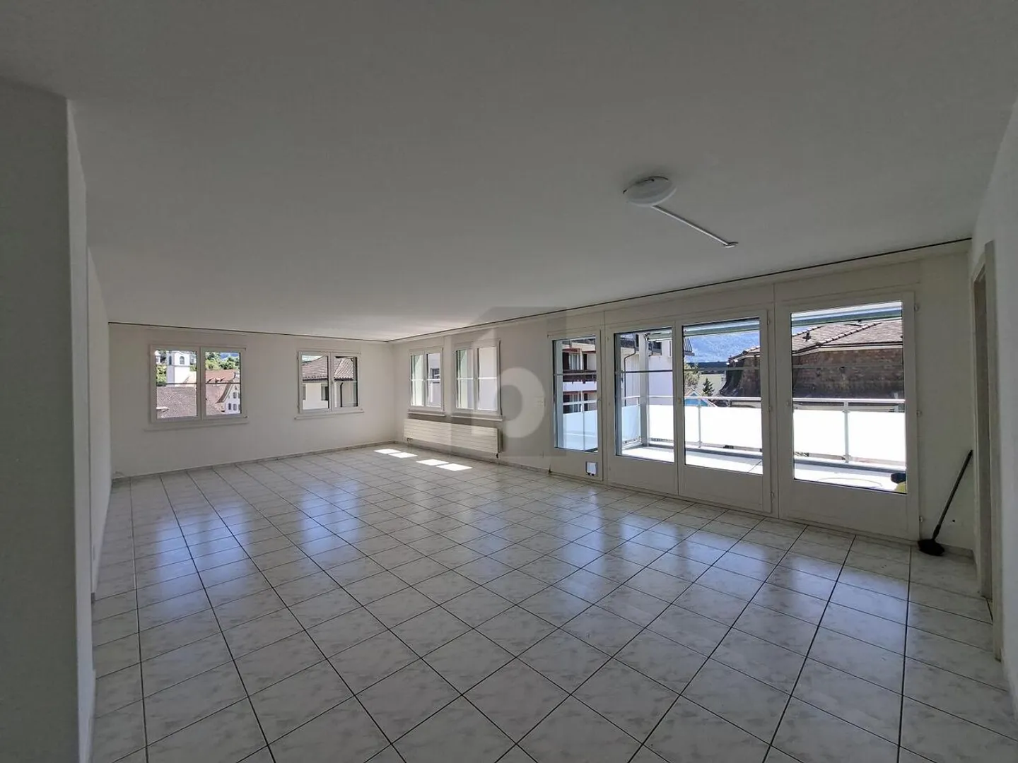 Sogno Familiare con Grande Terrazza e Vista Lago - Foto 3 di 6
