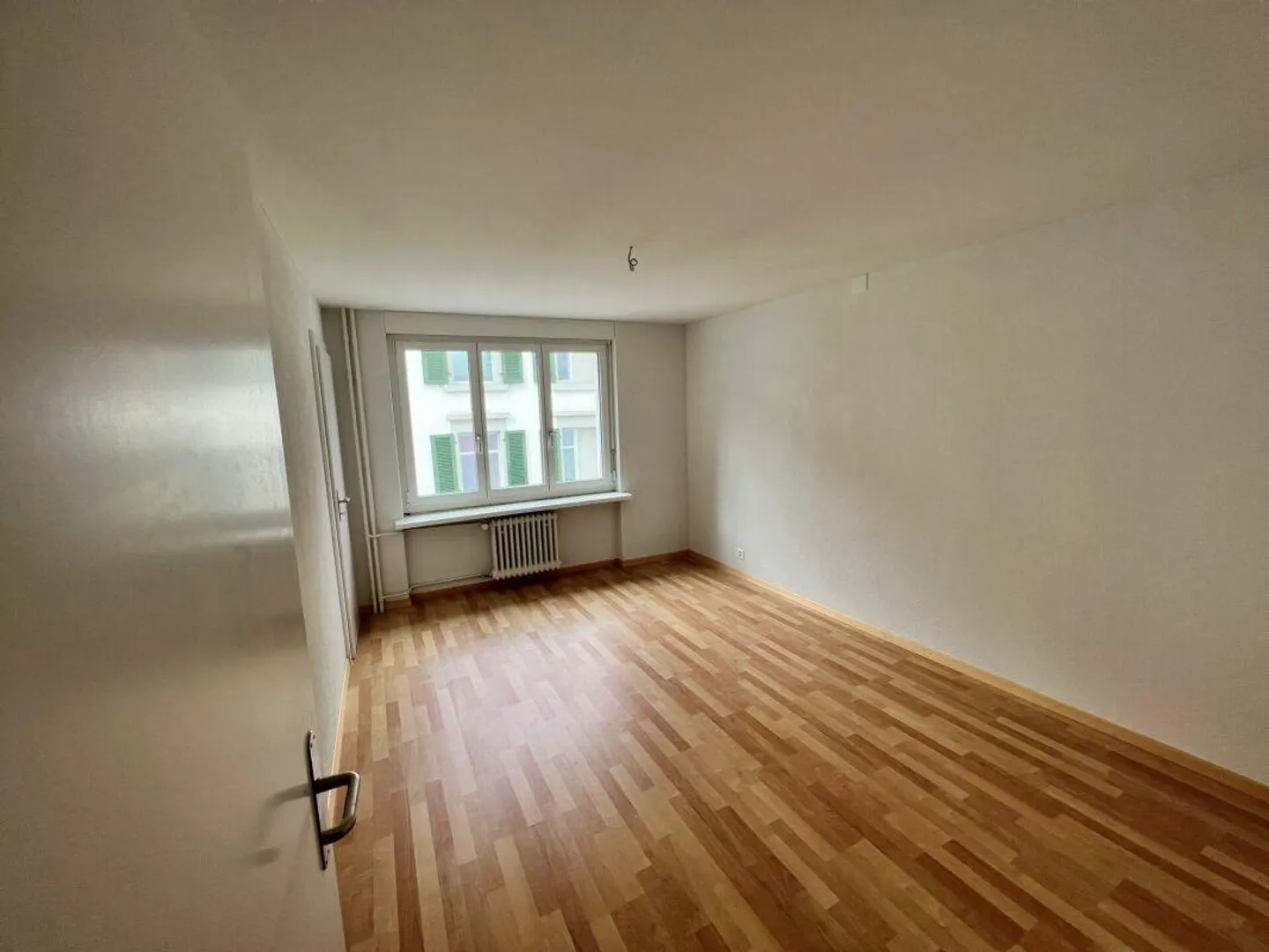 Freshly renovated apartment in the center of the city of St. Gallen - Photo 5 of 8