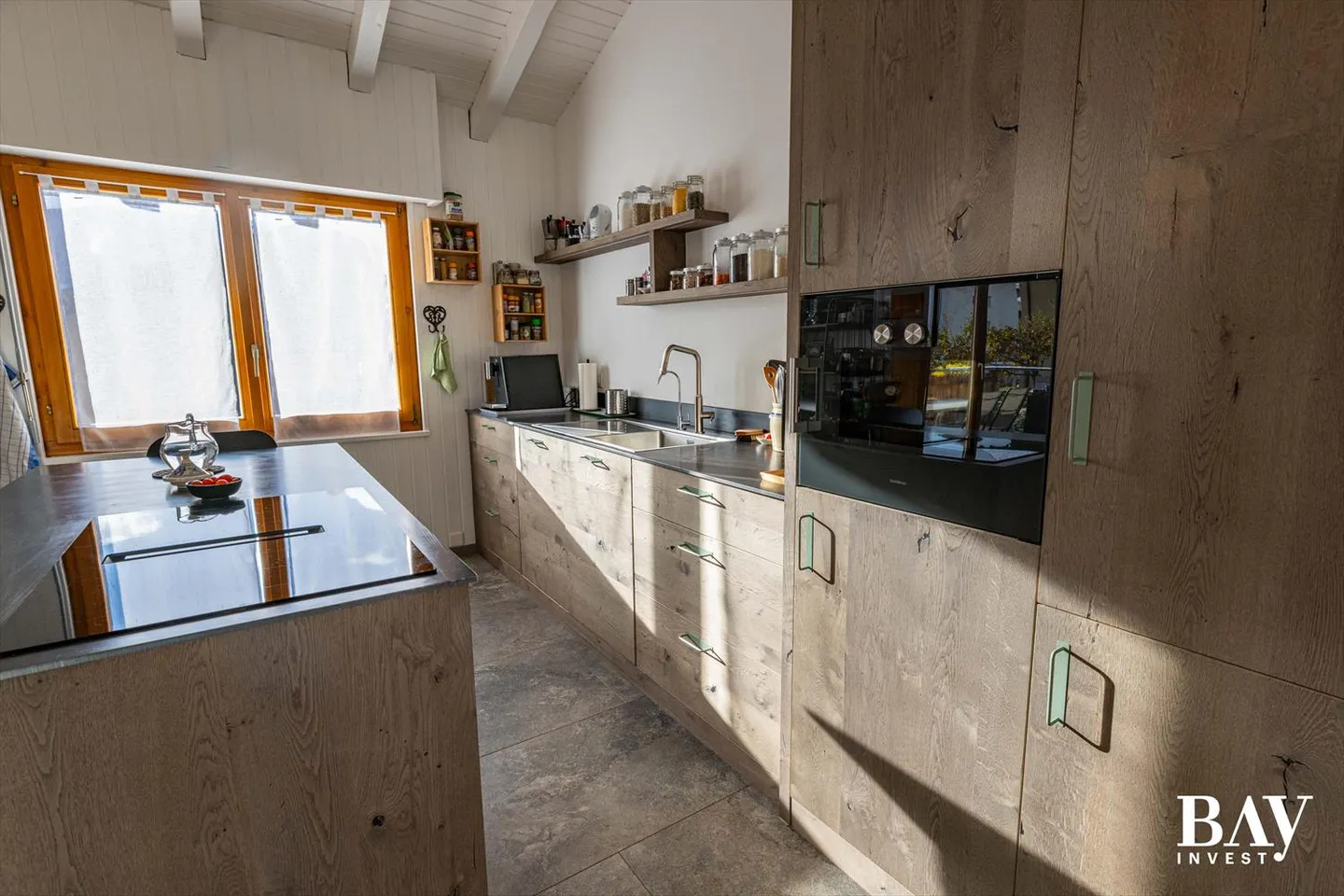 Charming terraced house with 3.5 rooms and panoramic mountain views - Photo 2 of 29