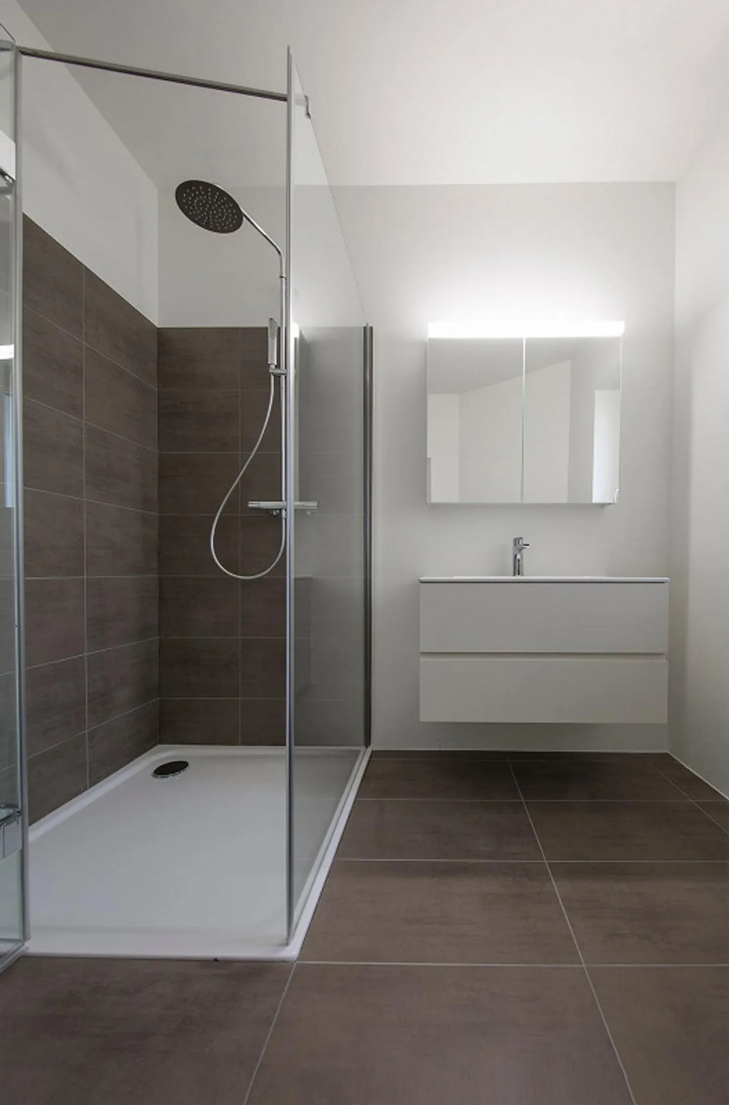 Urban. High quality. Timeless. - Modern apartments on the 1st floor in renovated... - Photo 4 of 10