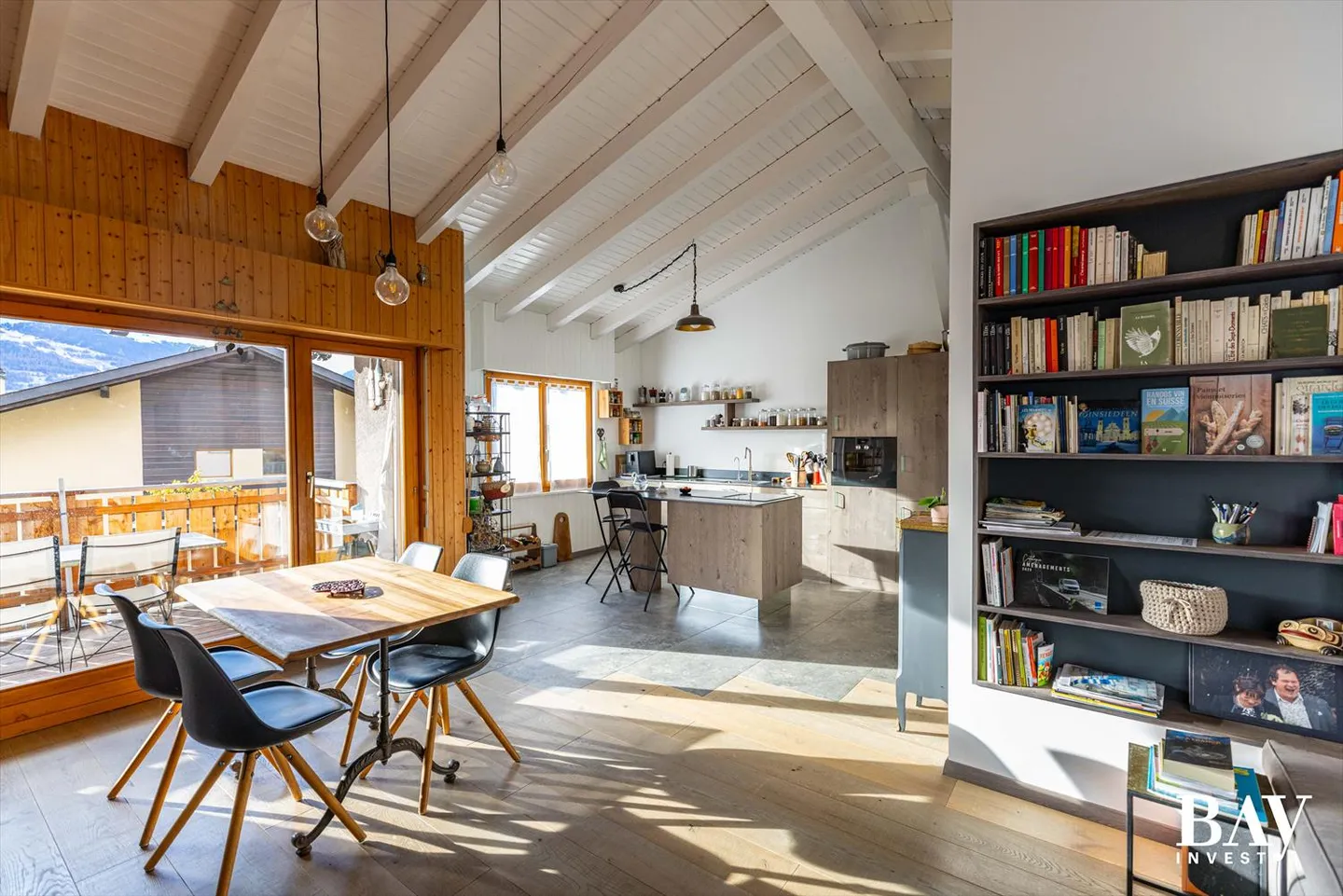 Charming terraced house with 3.5 rooms and panoramic mountain views - Photo 5 of 29