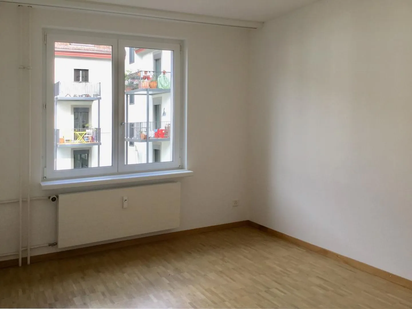 Appartement de 3 pièces dans le quartier animé 4 - Photo 7 sur 8