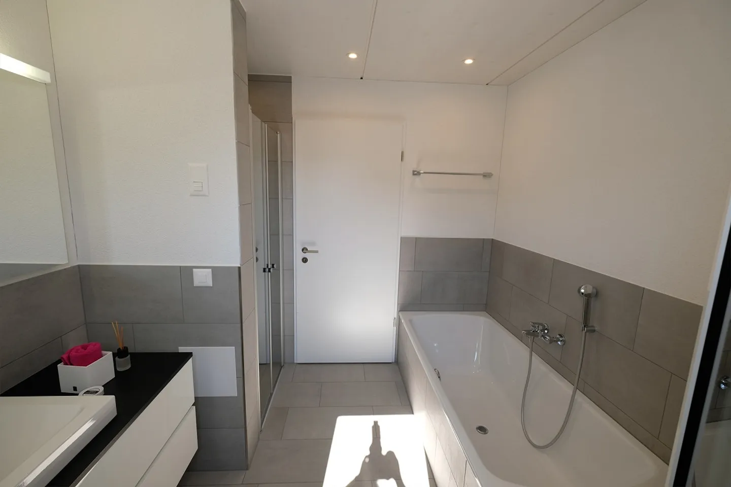 Modern, spacious 4.5 attic apartment in a quiet location - Photo 7 of 11