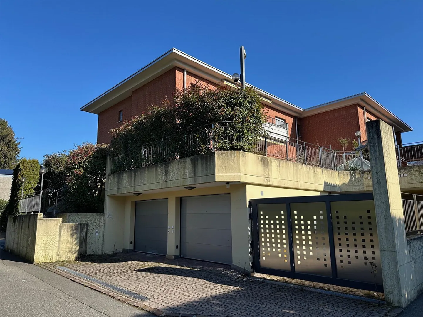 Stabile Residenziale - Commerciale - Ponte Capriasca - Foto 2 di 29