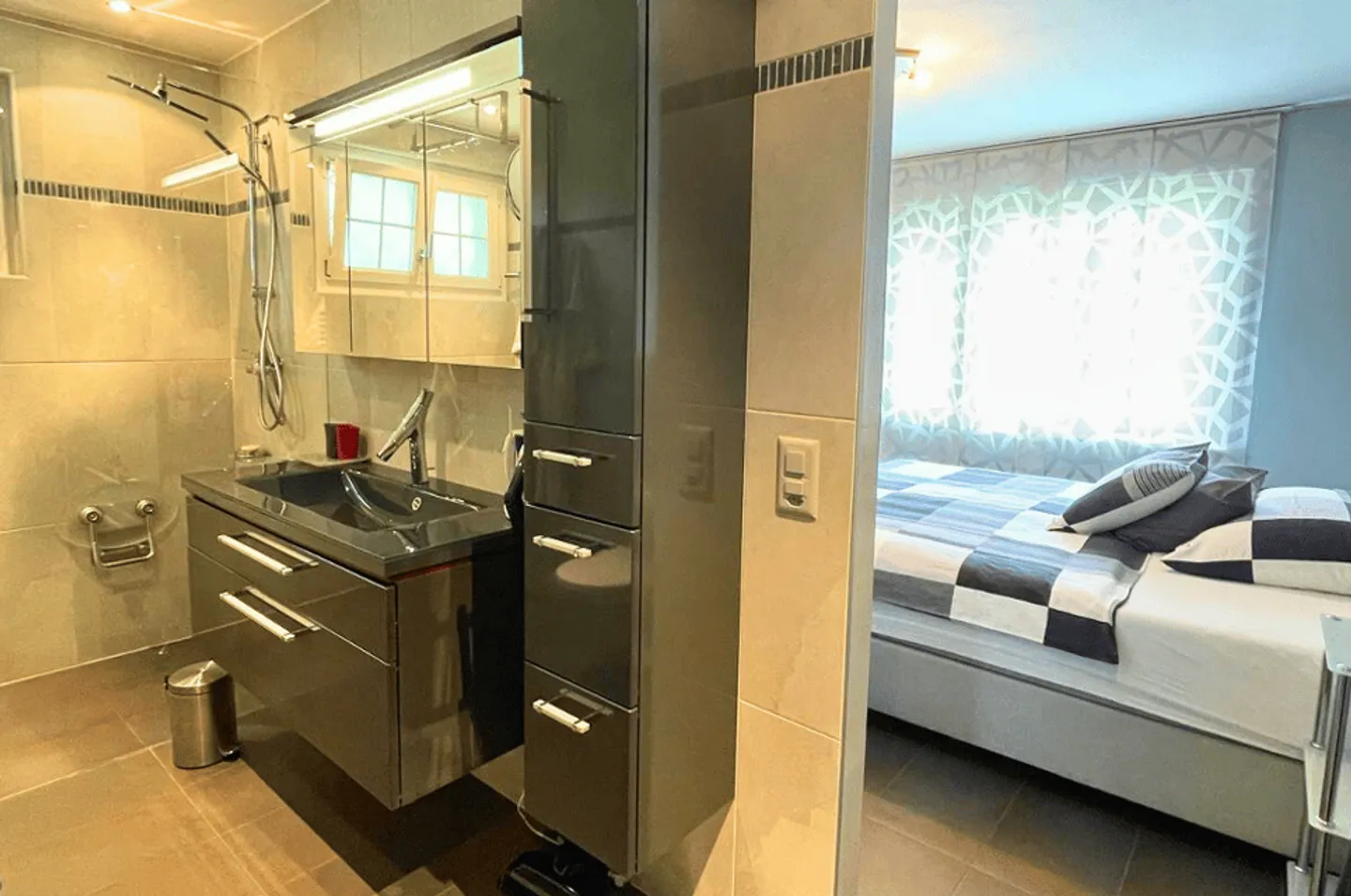 Casa indipendente di 6 stanze - Foto 7 di 11