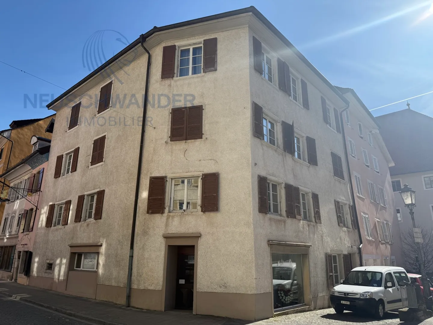 Residential building for sale - Photo 1 of 10