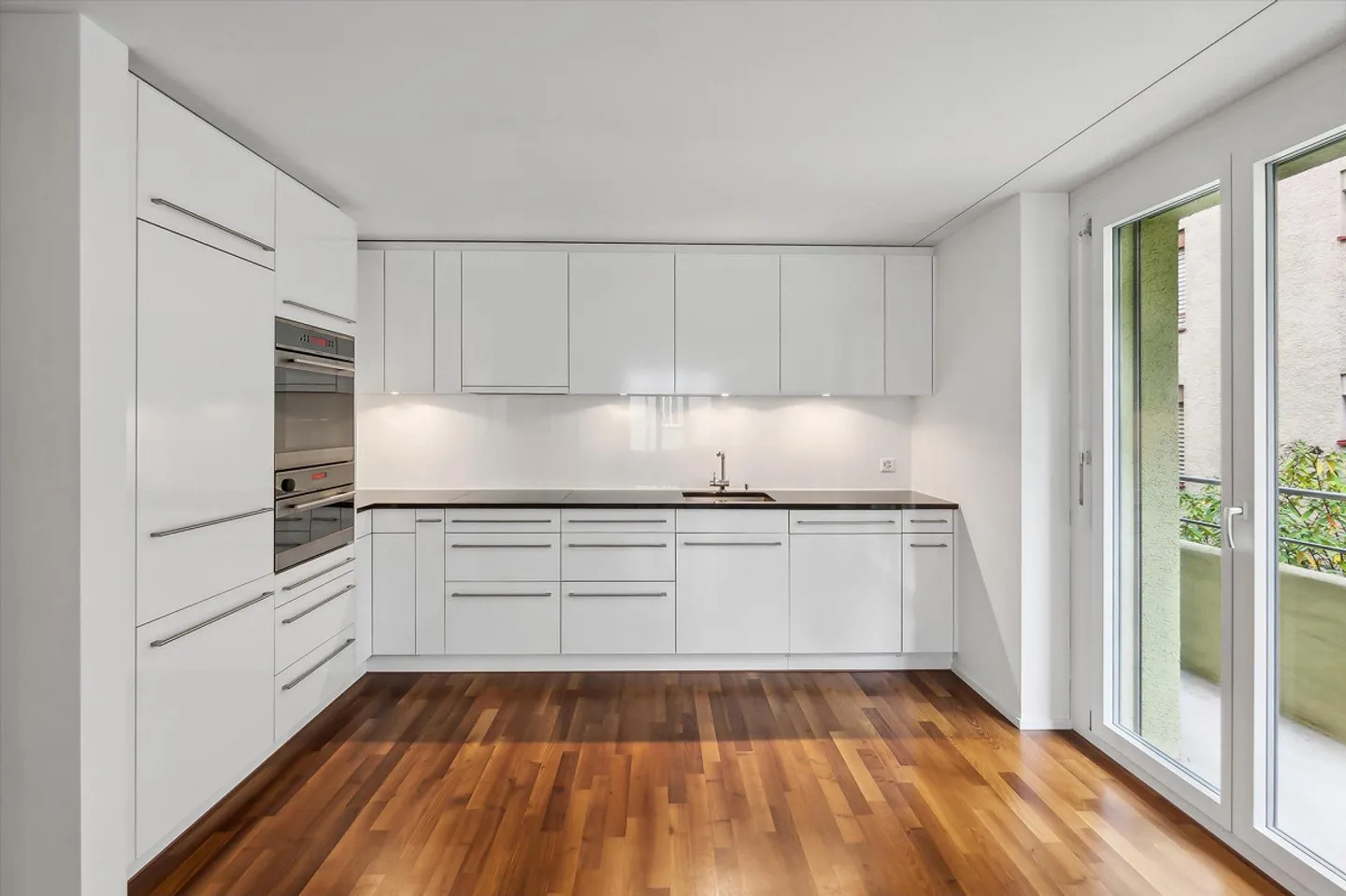 Appartement moderne de 2,5 pièces près de Schaffhauserplatz - Photo 4 sur 9