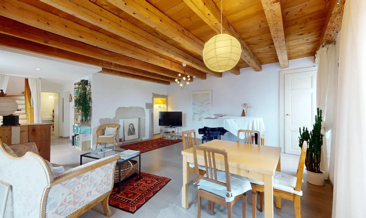Casa di villaggio ristrutturata con giardino e grande potenziale - Foto 2 di 13