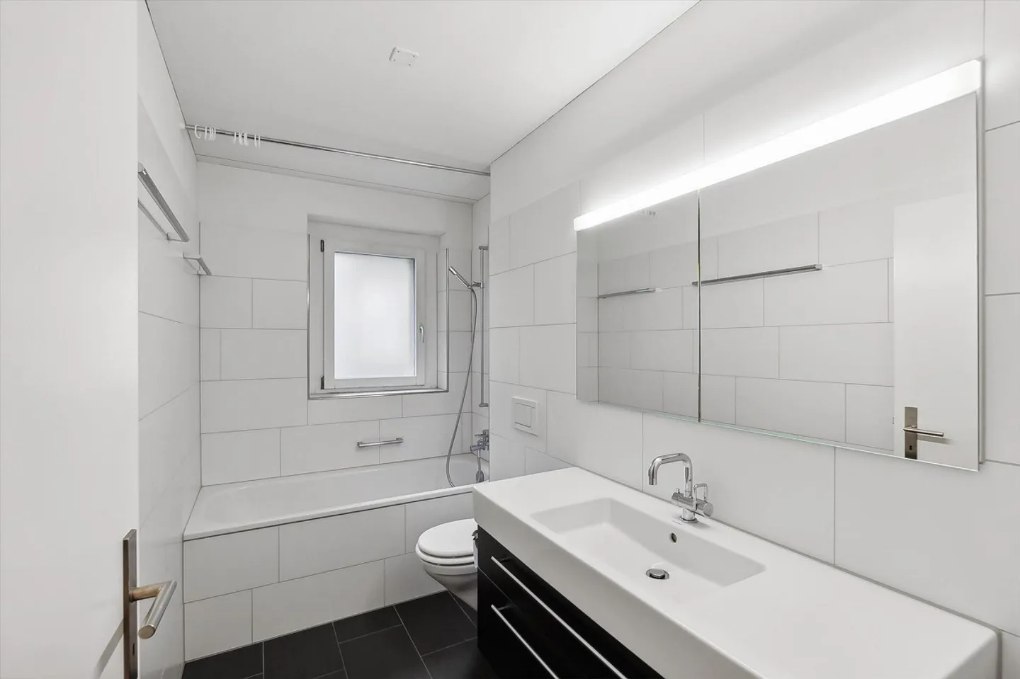 Appartement moderne de 2,5 pièces près de Schaffhauserplatz - Photo 6 sur 9