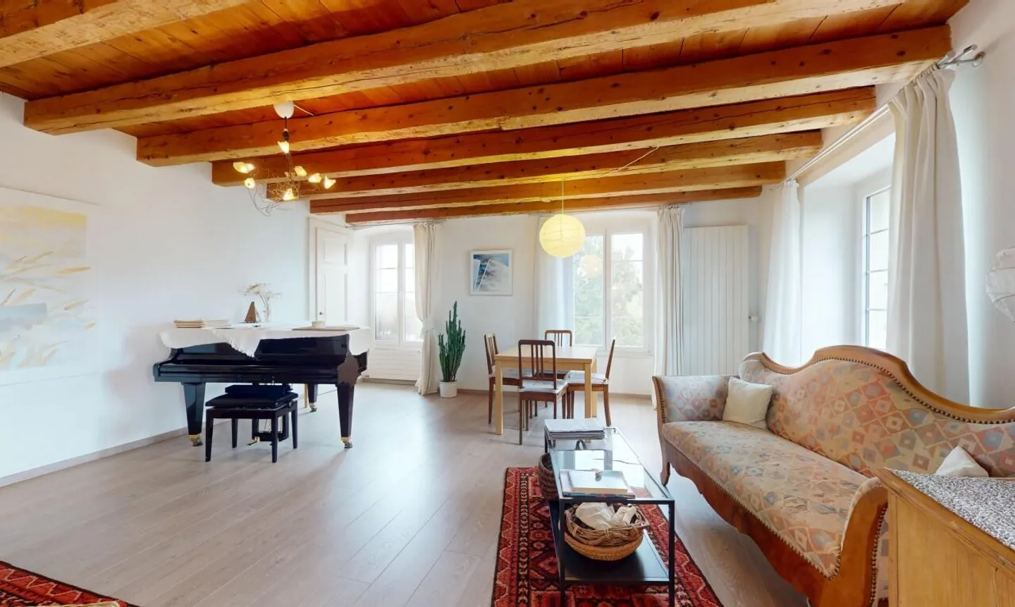Casa di villaggio ristrutturata con giardino e grande potenziale - Foto 3 di 13