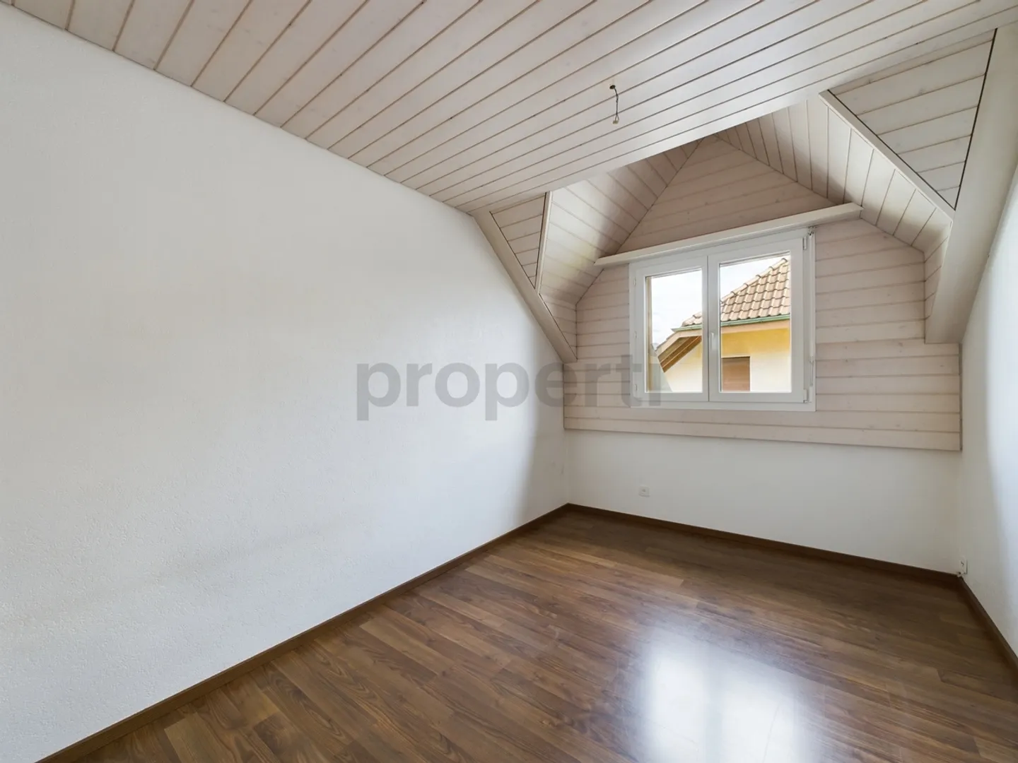 Apartment for rent - Photo 5 of 12