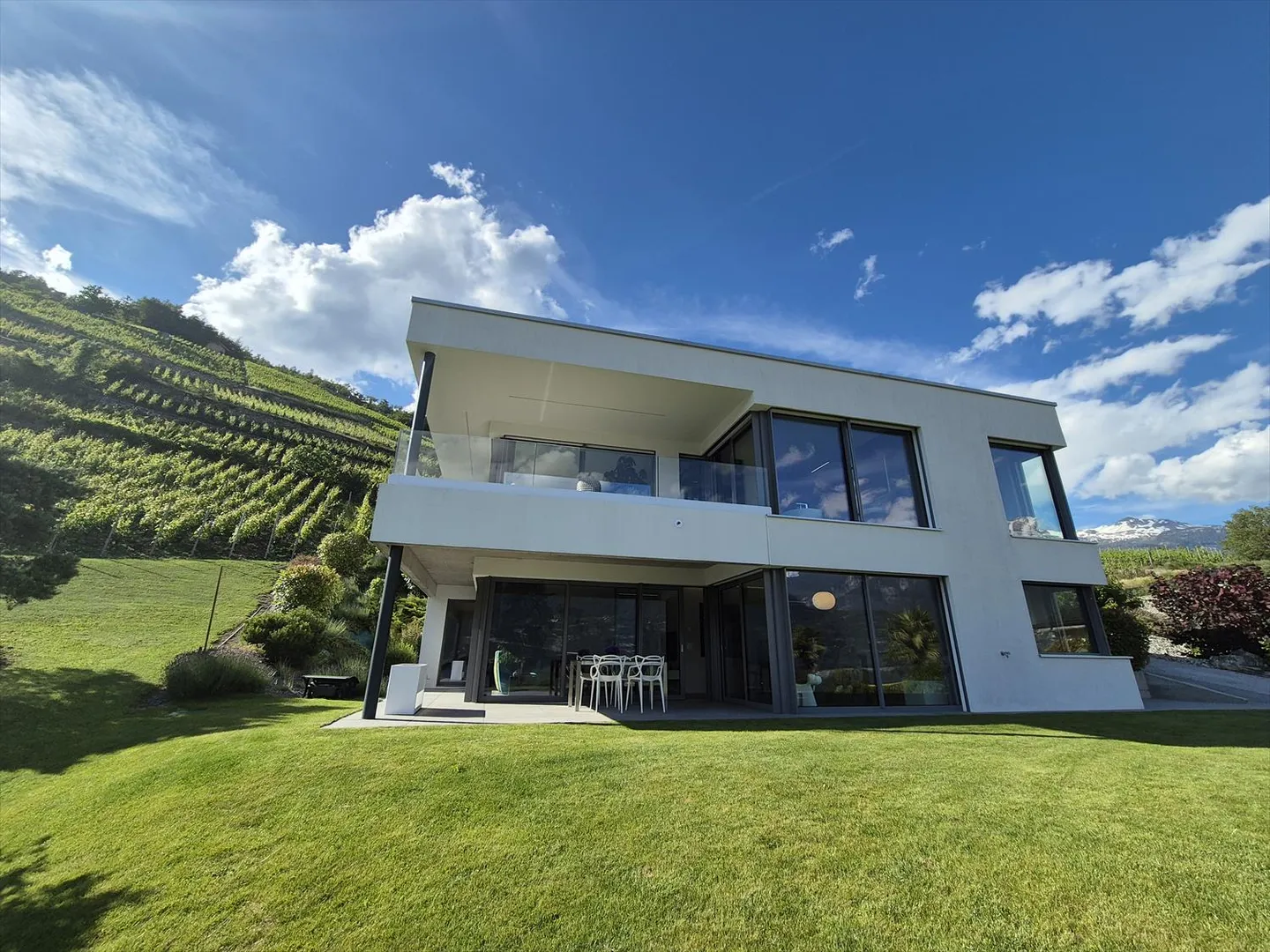 Villa 5.5 stanze - Foto 1 di 14