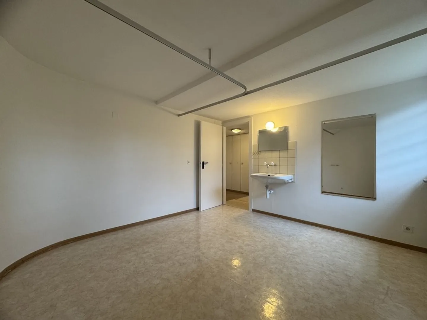 Bürofläche mit Seeblick - Foto 8 von 9