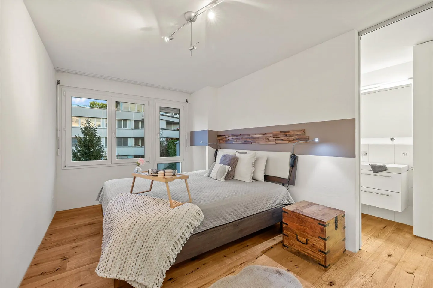 JOAILLERIE DE TERRASSE RÉNOVÉE À DIERIKON - Photo 3 sur 7