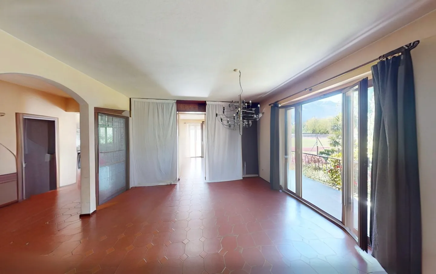 Charming Family Home in Bellinzona - Photo 12 of 43