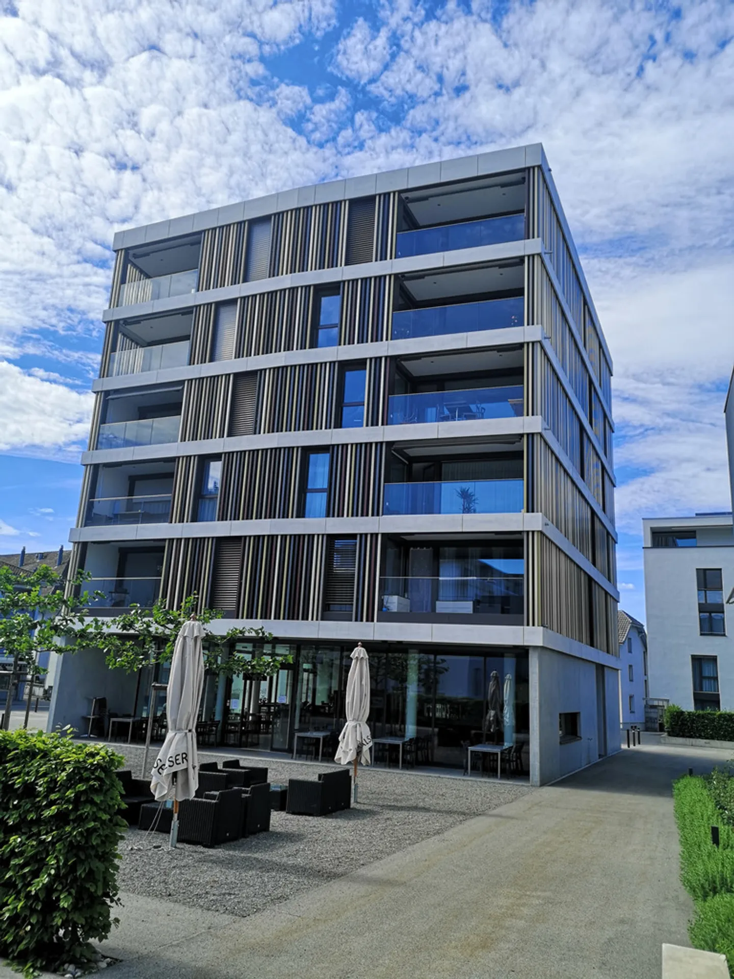Modernes Apartment in Reinach - Foto 1 von 8