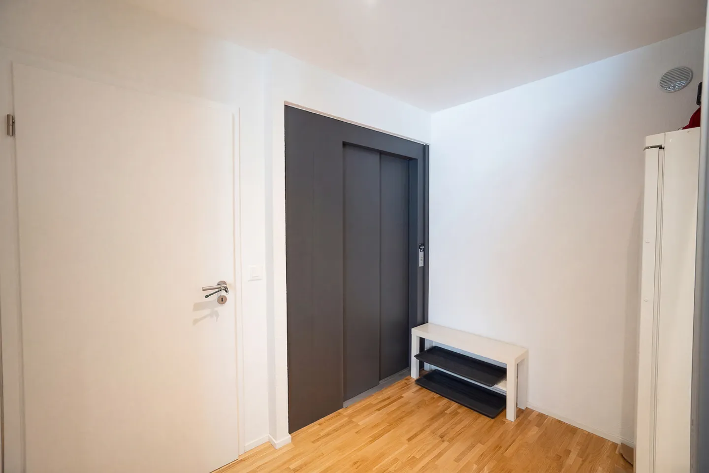 Una casa progettata per la famiglia - grande terreno di 860 m2 - Foto 6 di 7