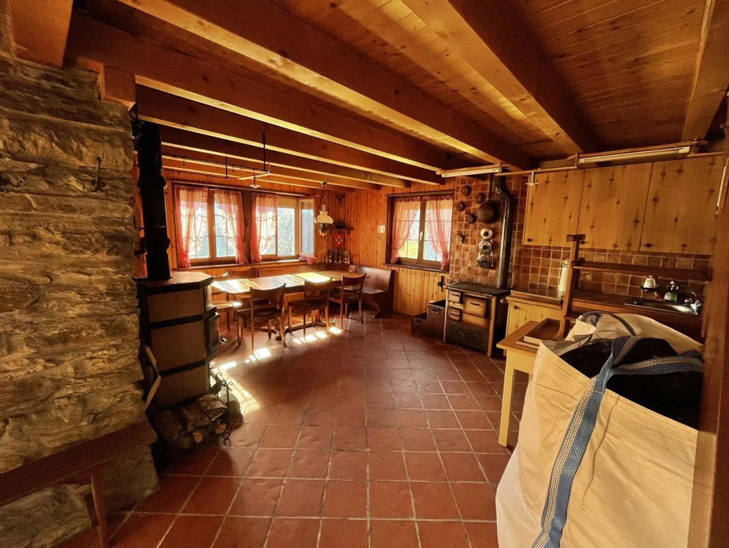 4 1/2-Room Rustic with a Large Plot of 12,000m2 in Sassello - Photo 3 of 28