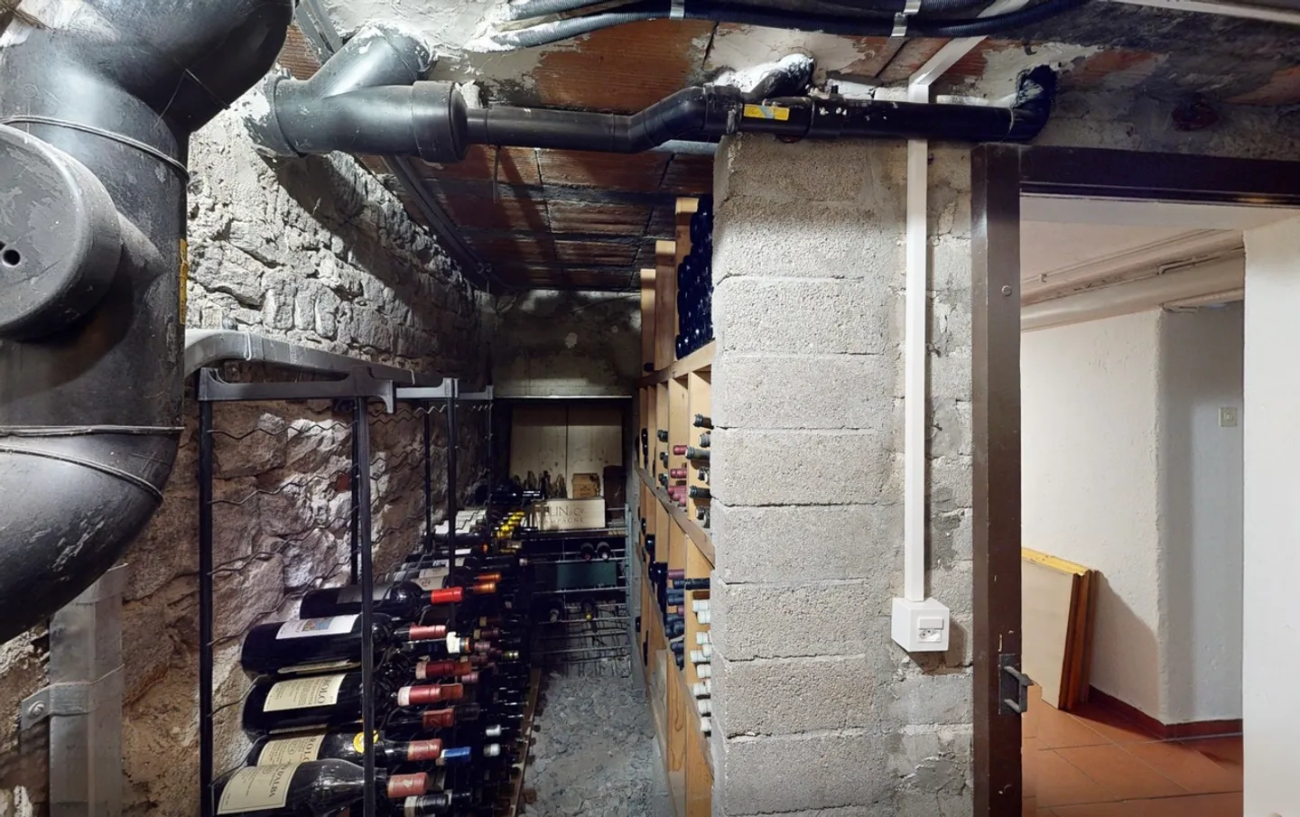 Charming Family Home in Bellinzona - Photo 41 of 43