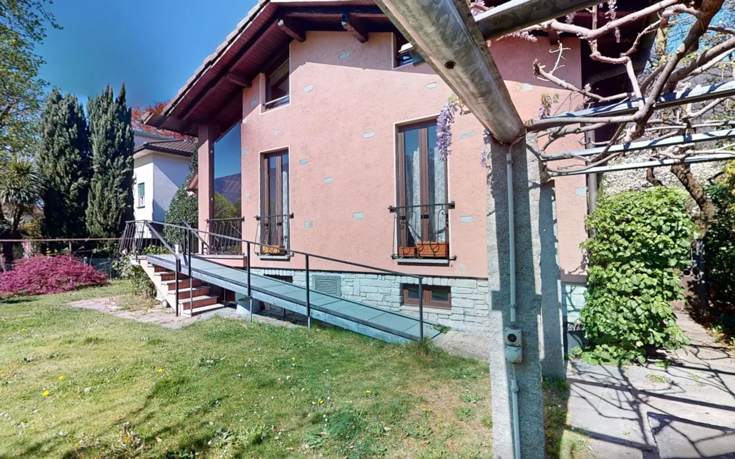 Charming Family Home in Bellinzona - Photo 42 of 43