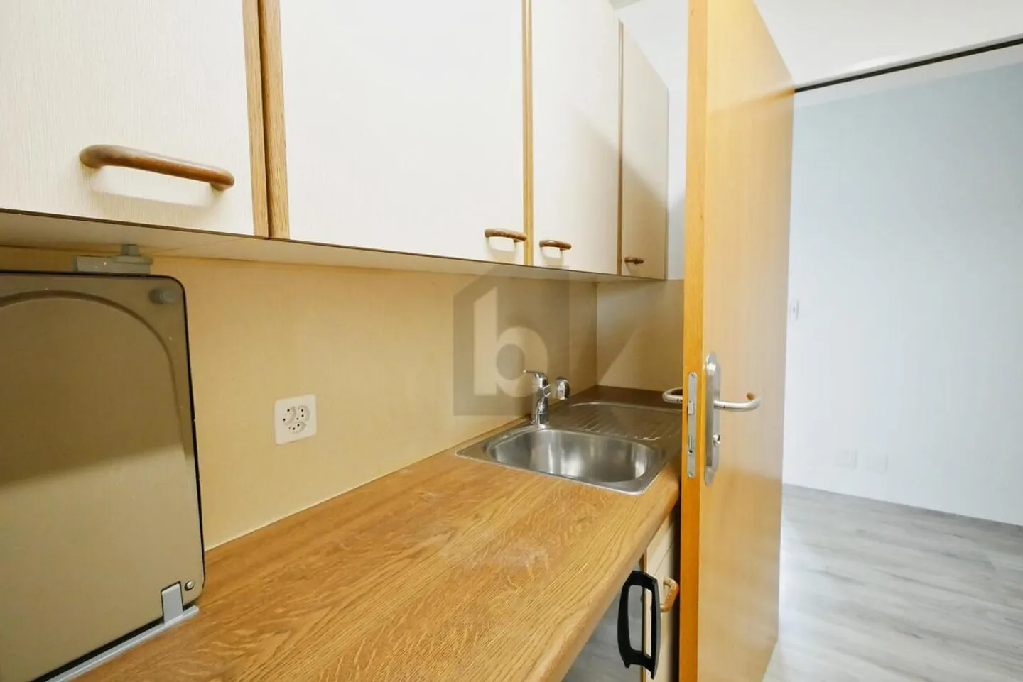 MODERN UND FLEXIBLE, VIELSEITIGE MÖGLICHKEITEN - Foto 3 von 6