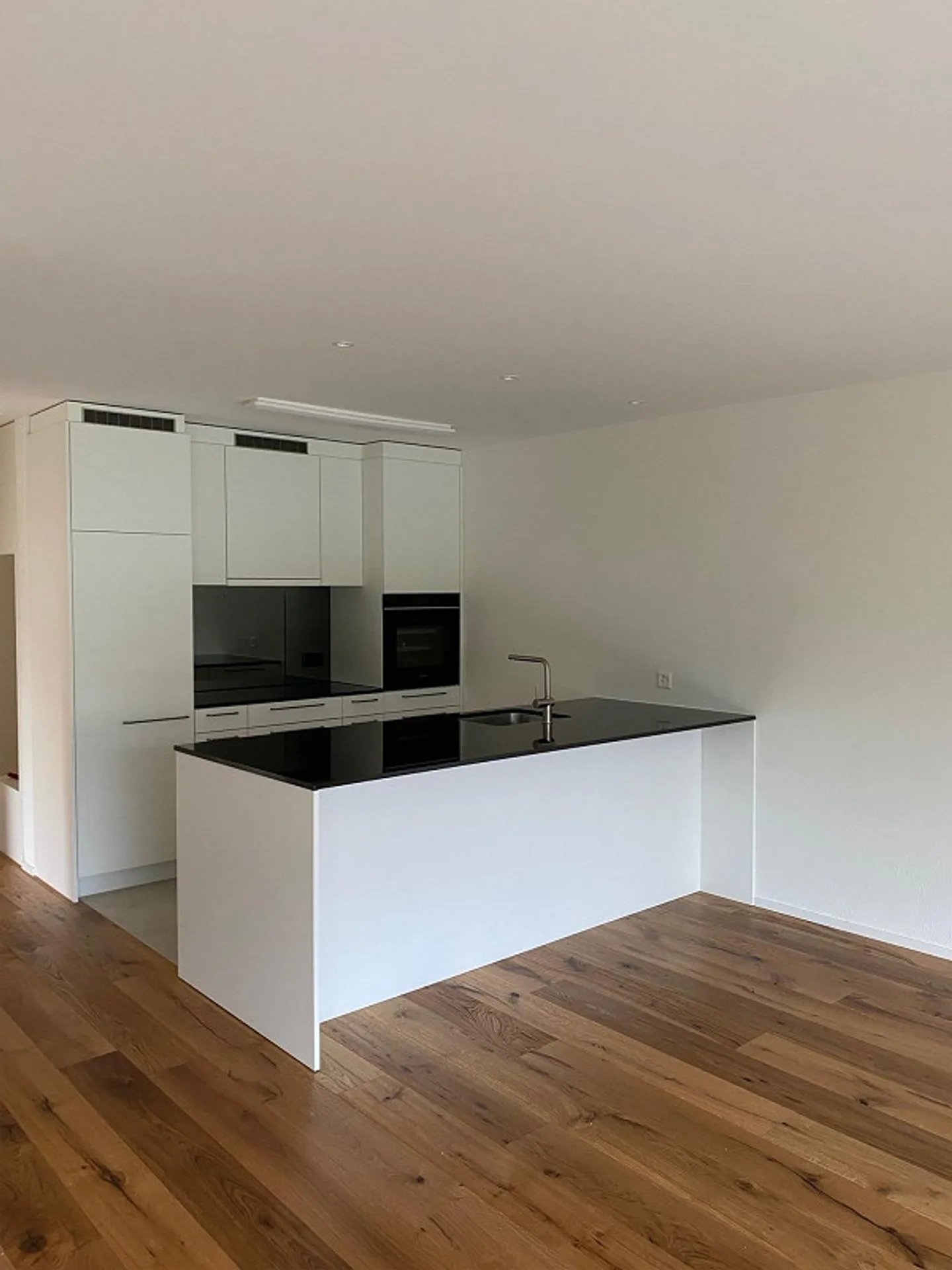 3.5 room apartment with large terrace - Photo 3 of 4