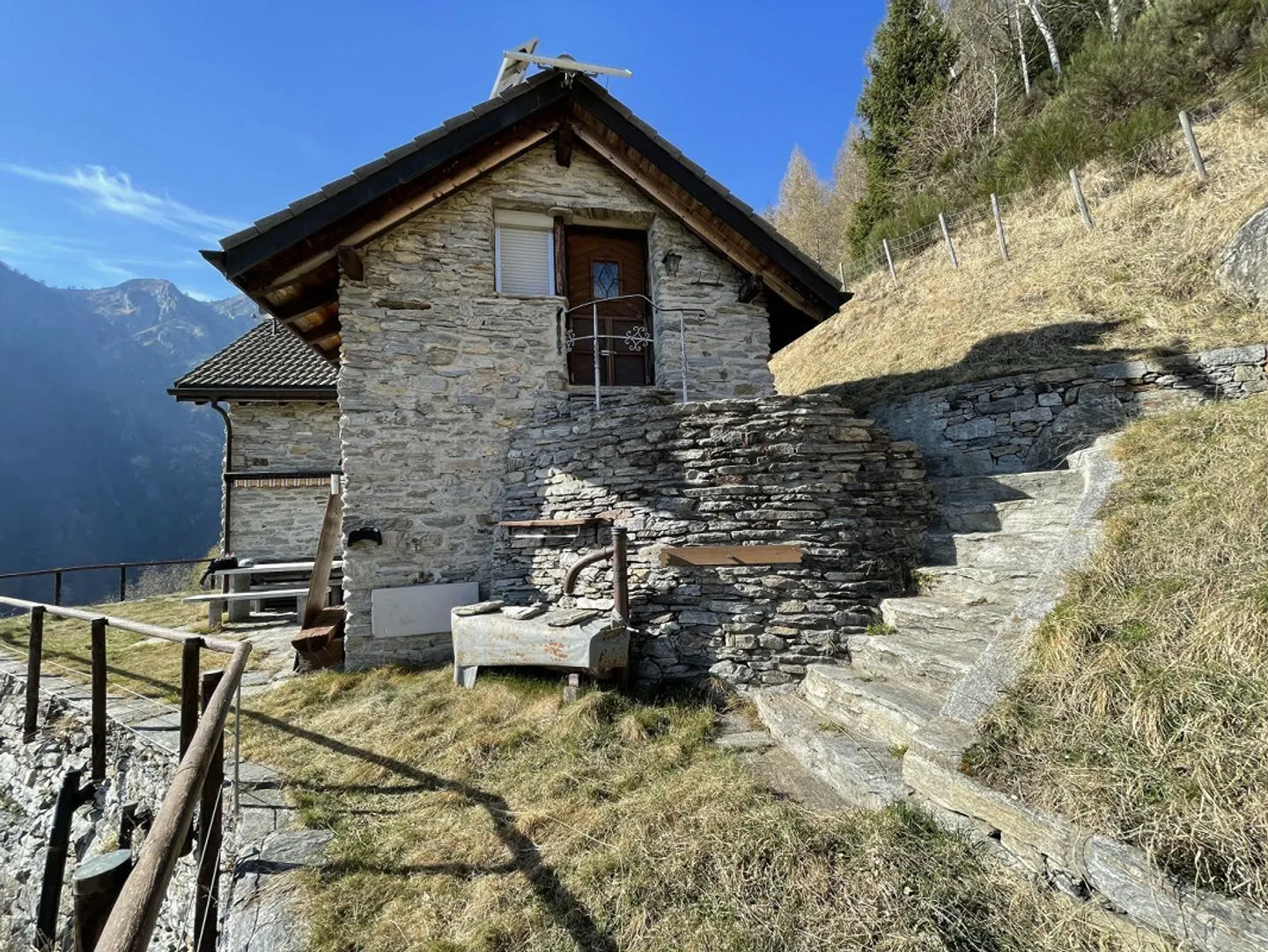 4 1/2-Room Rustic with a Large Plot of 12,000m2 in Sassello - Photo 16 of 28