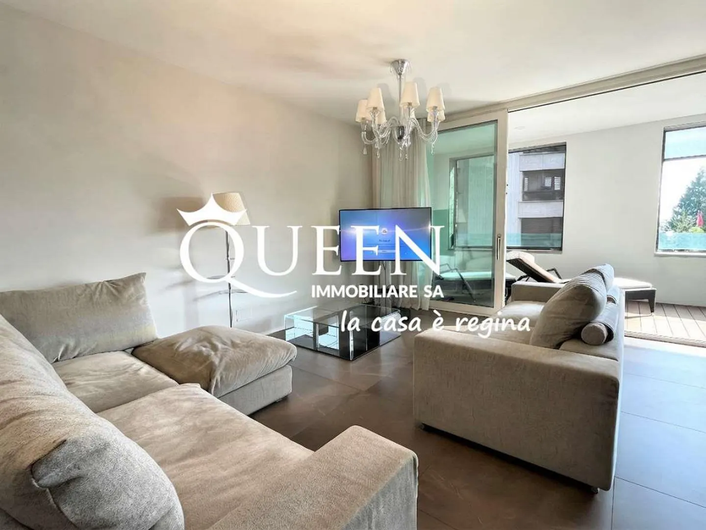 Lugano-Cassarate: luxurious 4.5 rooms, 150 sqm, loggia, lake view - Photo 2 of 13