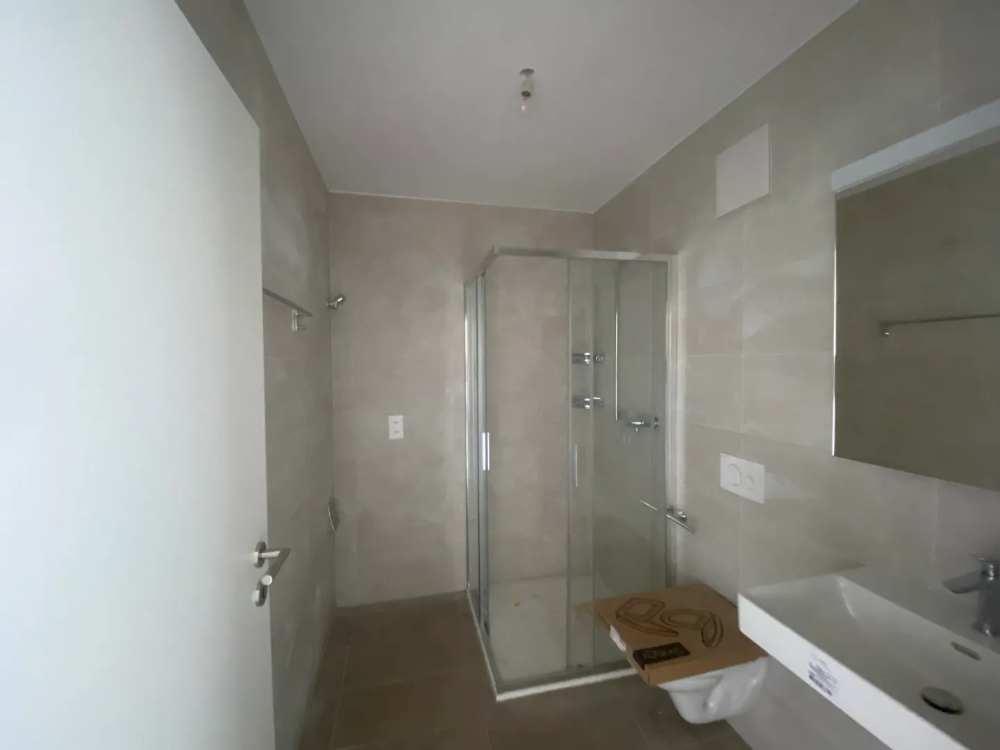 New 2.5-room apartment in Uvrier - Photo 9 of 10