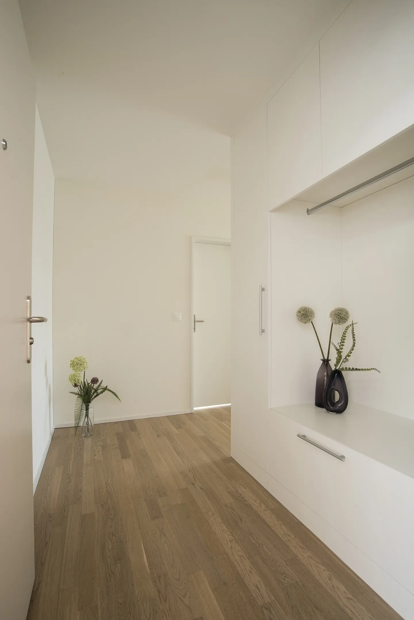 Modern apartment in a popular residential area - Photo 8 of 8