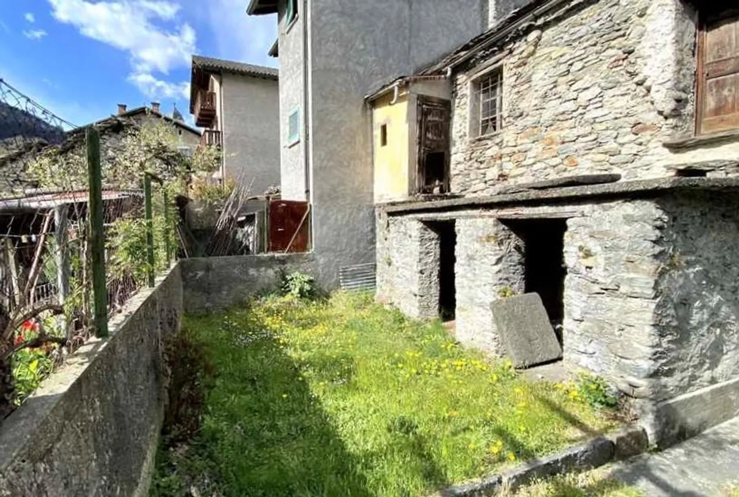 Affascinante rustico a Malvaglia - Foto 4 di 11