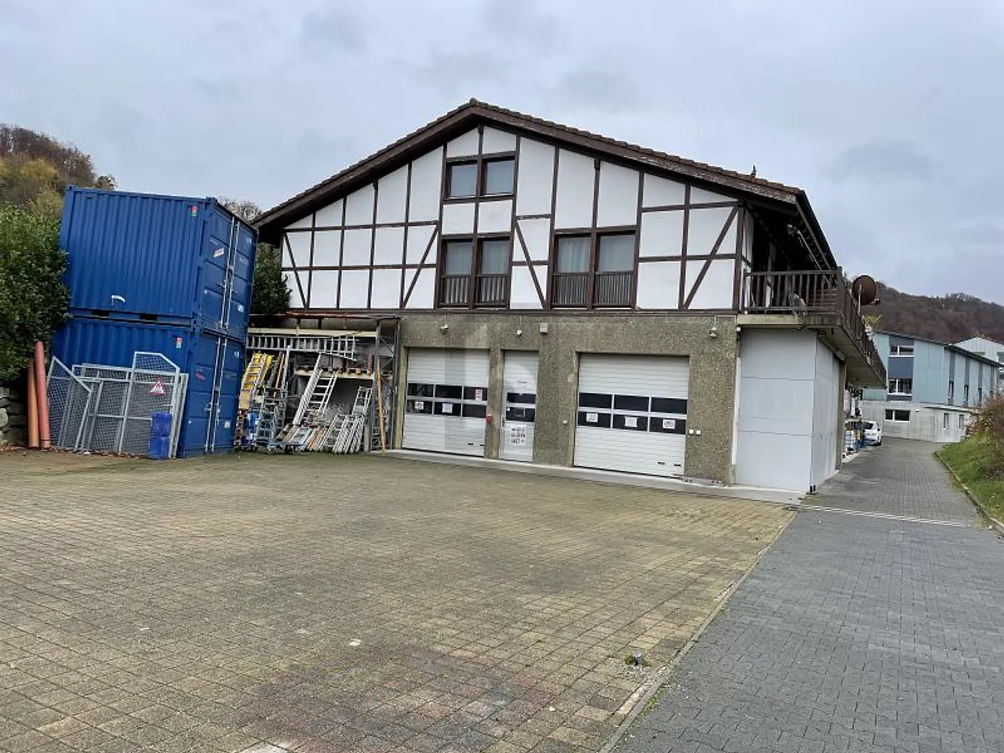 Commercial Building in Arisdorf - Photo 1 of 6