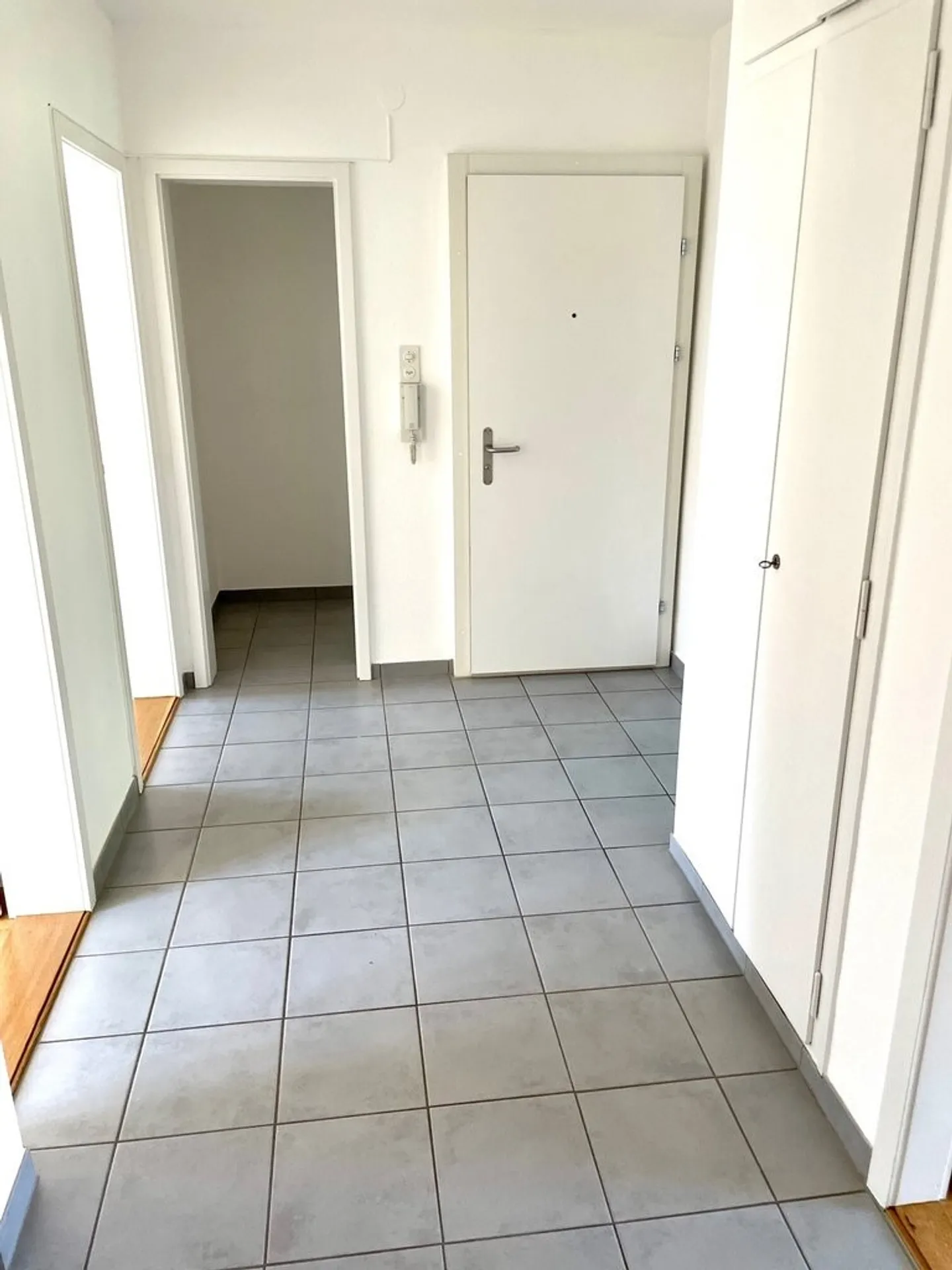 Vivere vicino a Birs e al parco St. Jakob! - Foto 5 di 10