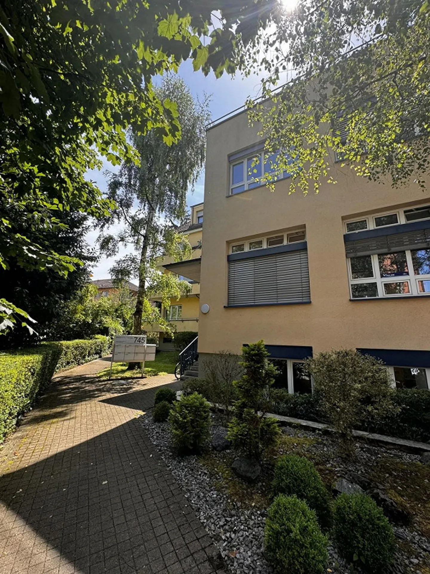 Office space in Zurich Altstetten - Photo 1 of 4