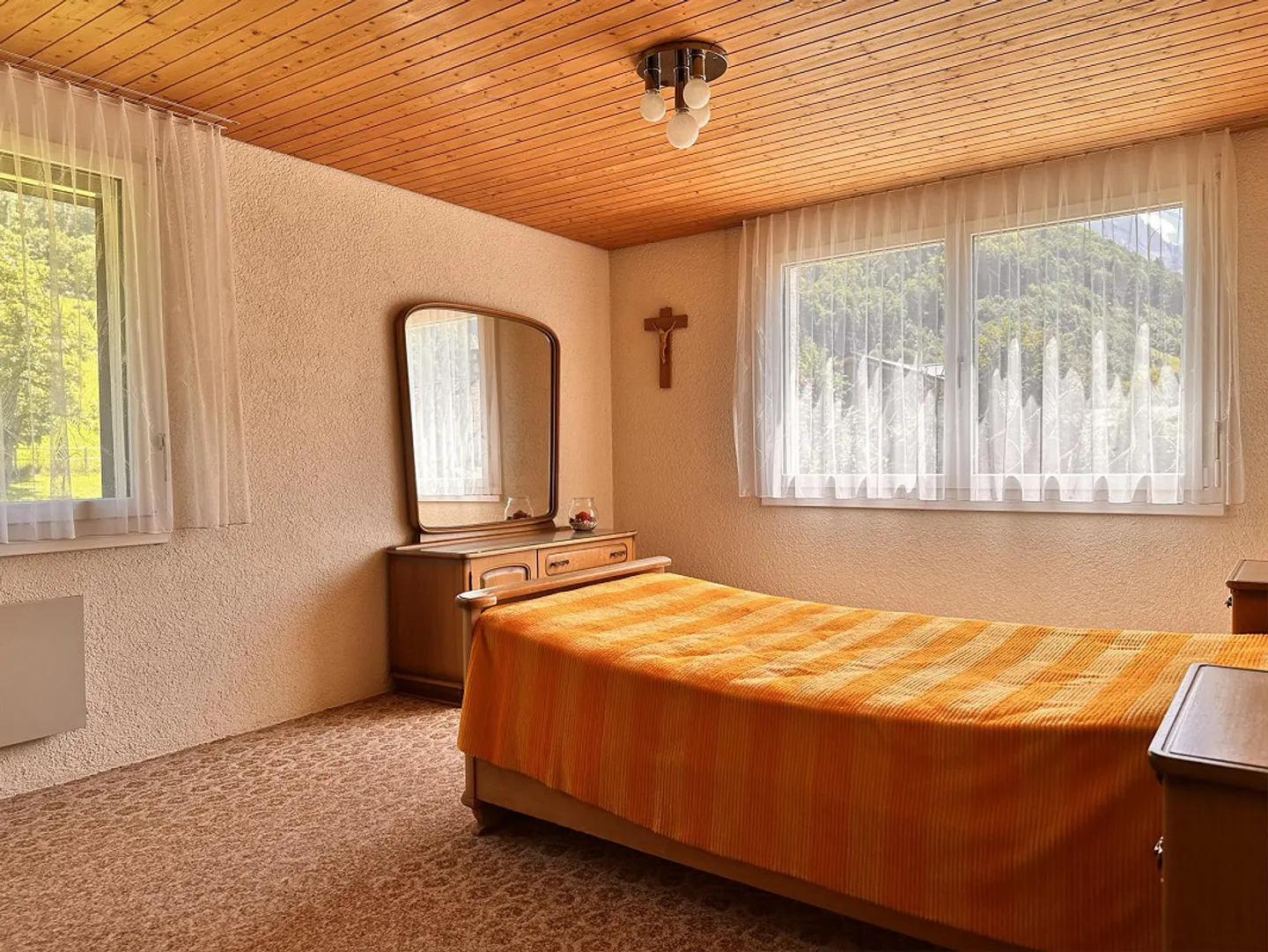 Casa unifamiliare indipendente di 6 stanze con sala hobby e 2 garage - Foto 22 di 30