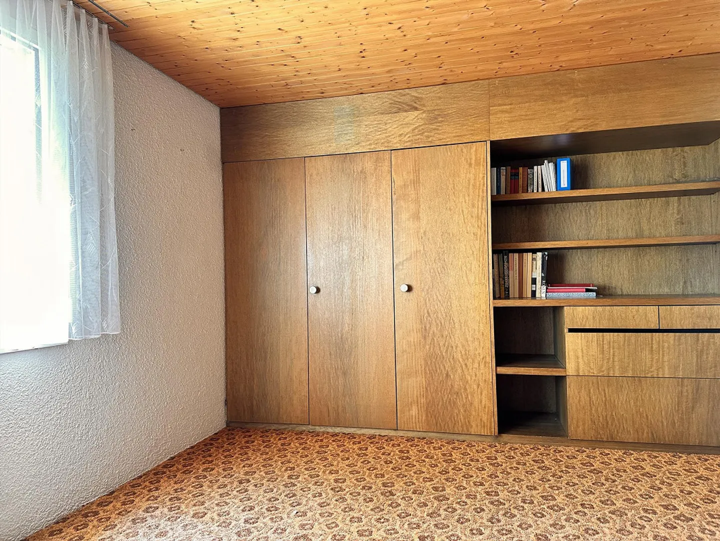 Casa unifamiliare indipendente di 6 stanze con sala hobby e 2 garage - Foto 23 di 30