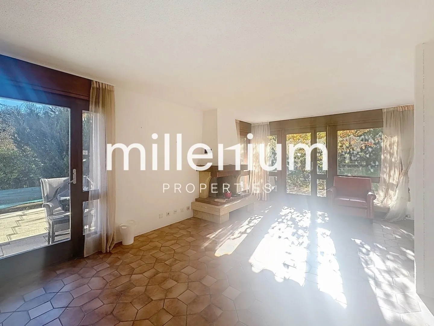 Grande maison meublé avec piscine à Versoix - Photo 2 sur 13