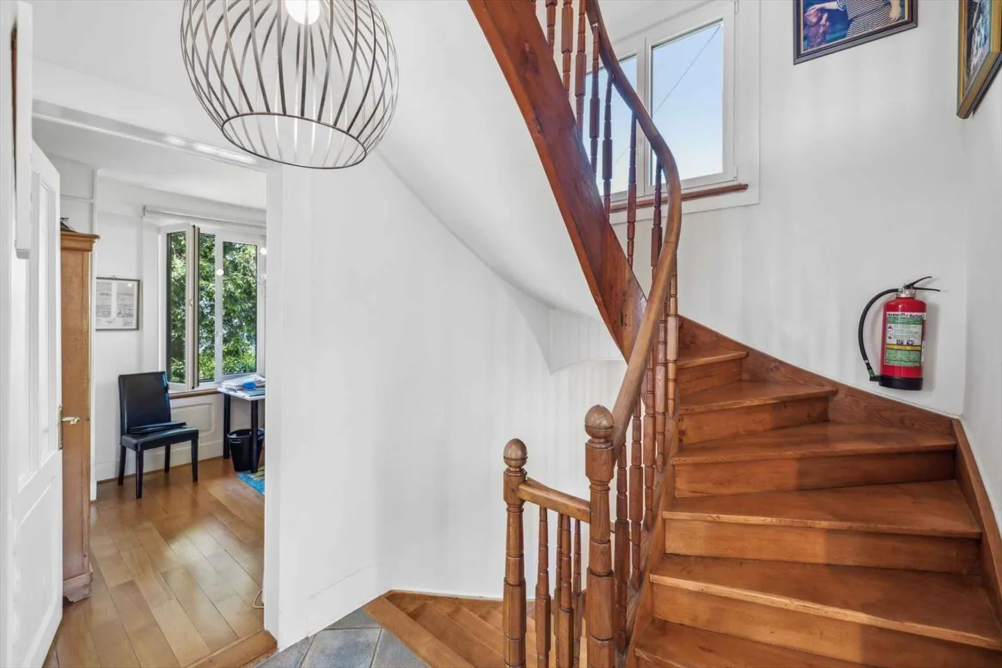 Chalet di charme a Vevey con vista sul lago, magnifico giardino e grande potenziale - Foto 6 di 13